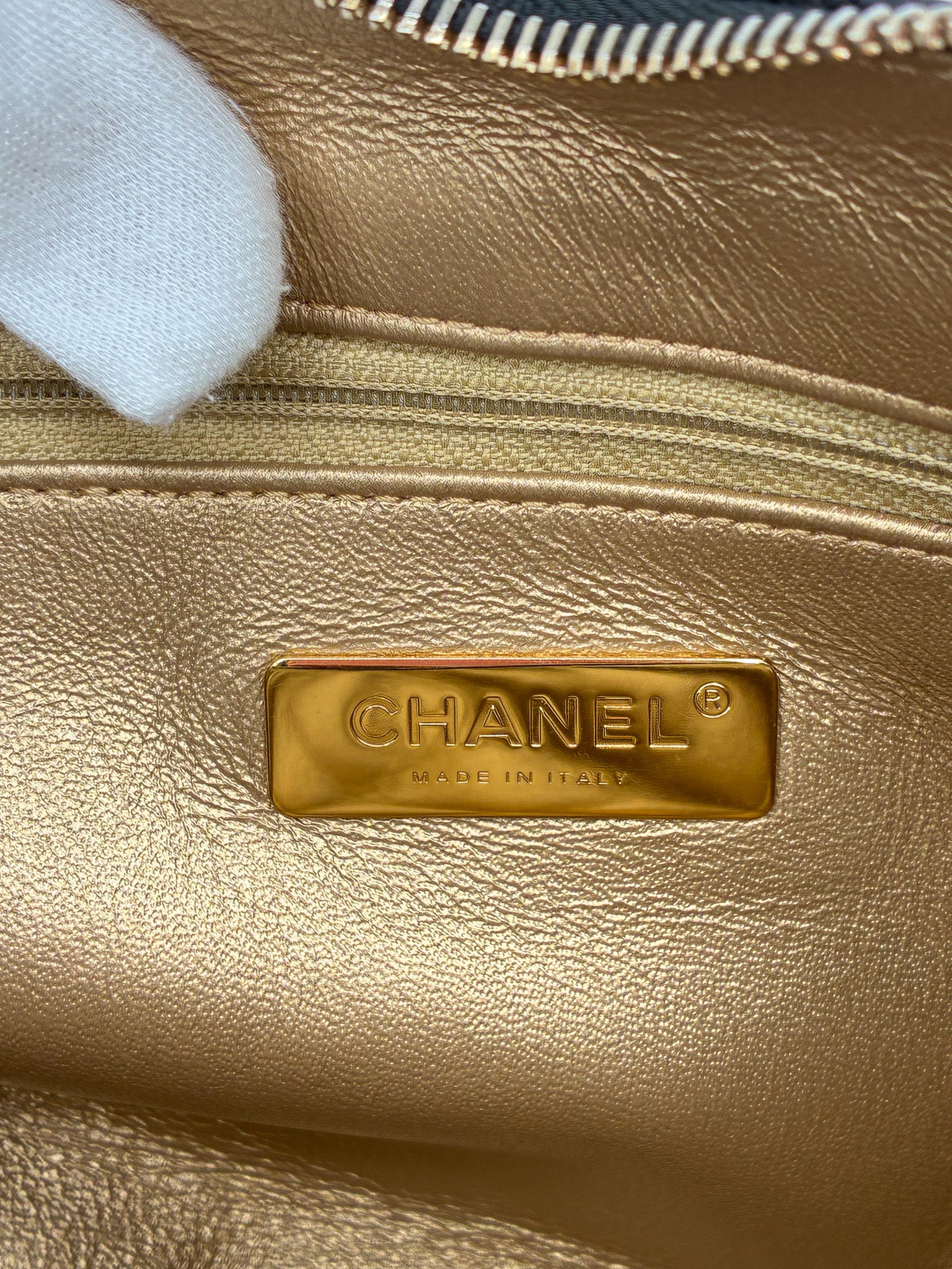 CHANEL Black Quilted Lambskin Leather Paris-New York All About Chains Hobo Bag