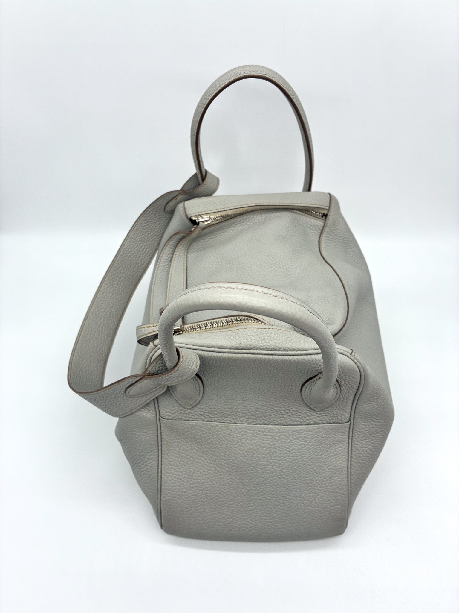 Hermes 34cm Gris Perle Clemence Leather Palladium Plated Lindy Bag
