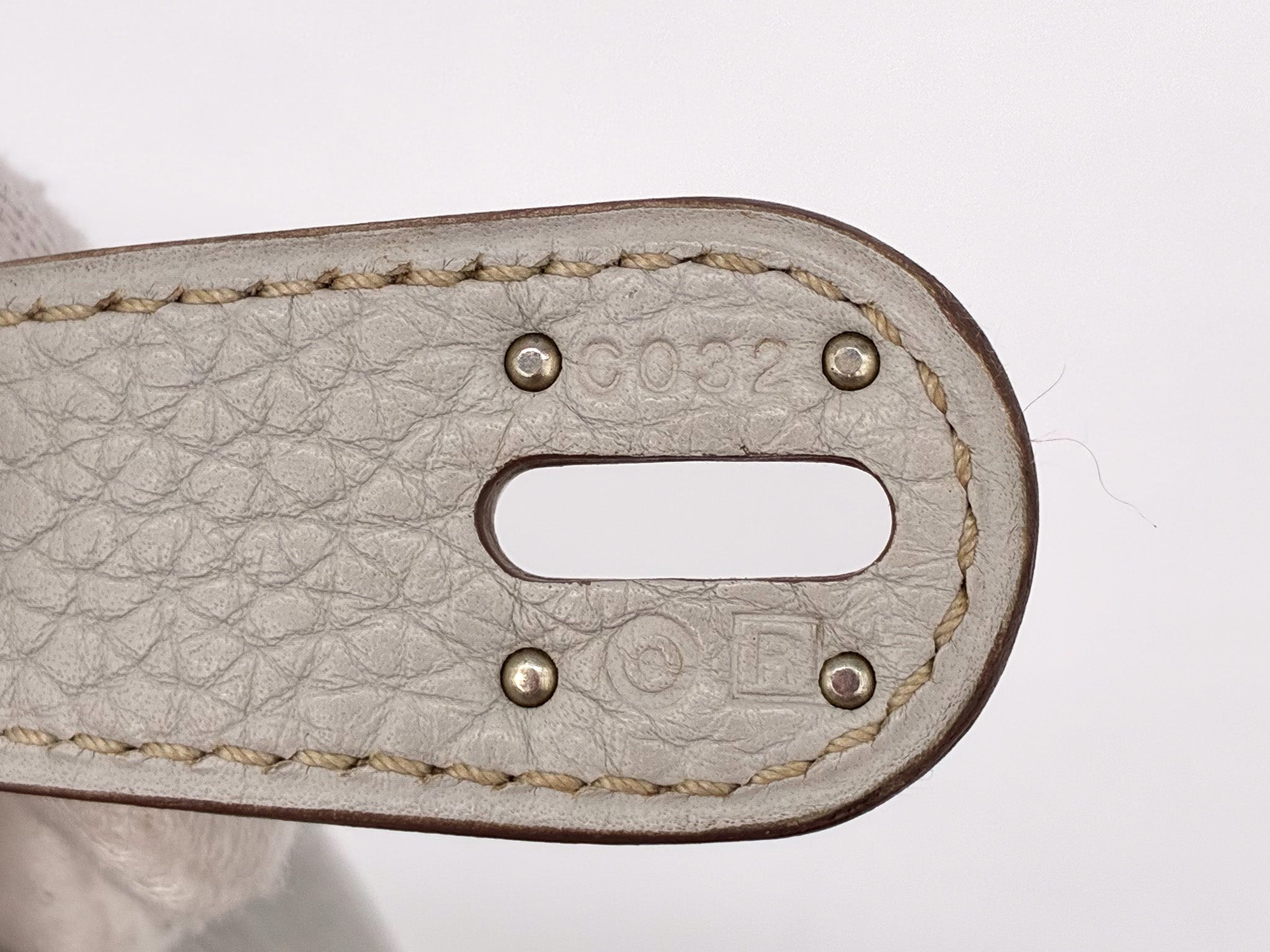 Hermes 34cm Gris Perle Clemence Leather Palladium Plated Lindy Bag
