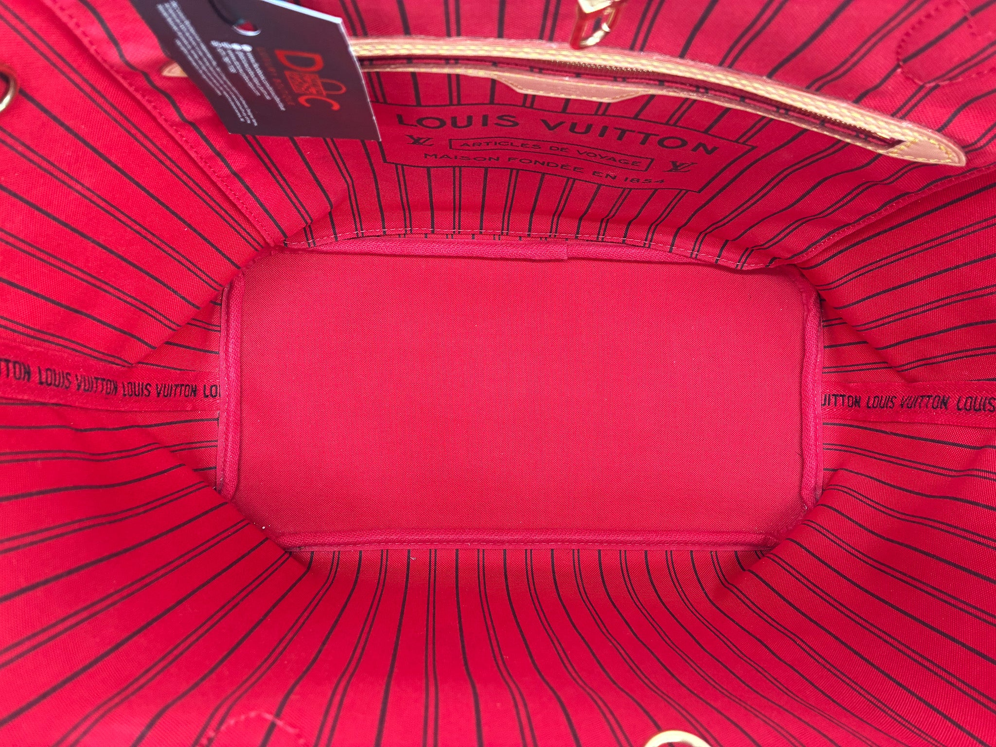 Louis Vuitton Neverfull MM in Monogram Canvas Ft Cerise Red Lining