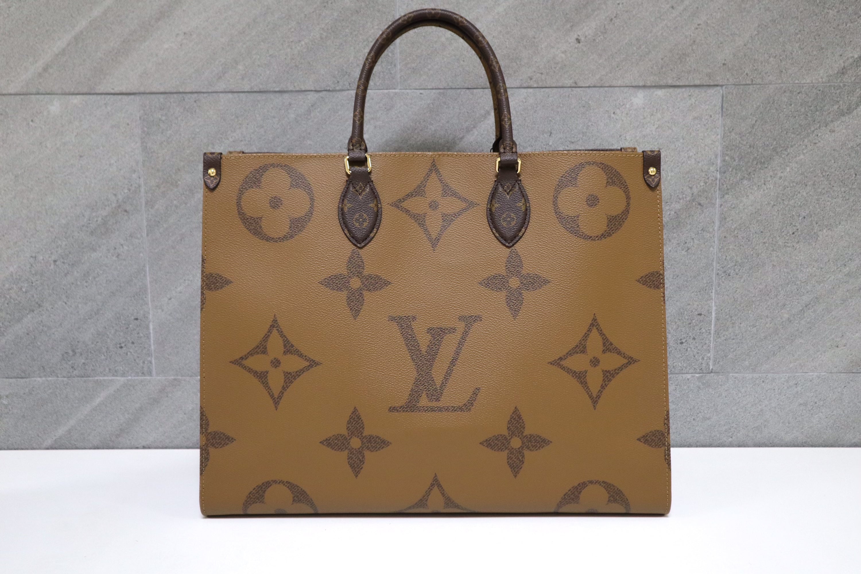 Louis Vuitton OnTheGo GM (Microchip)