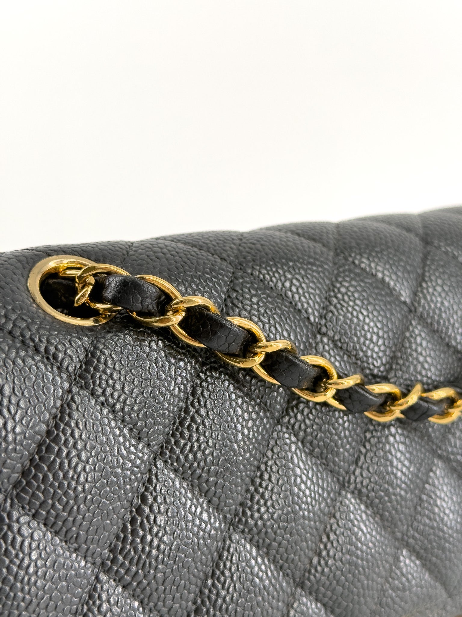 Chanel Caviar Medium Double Flap Black GHW