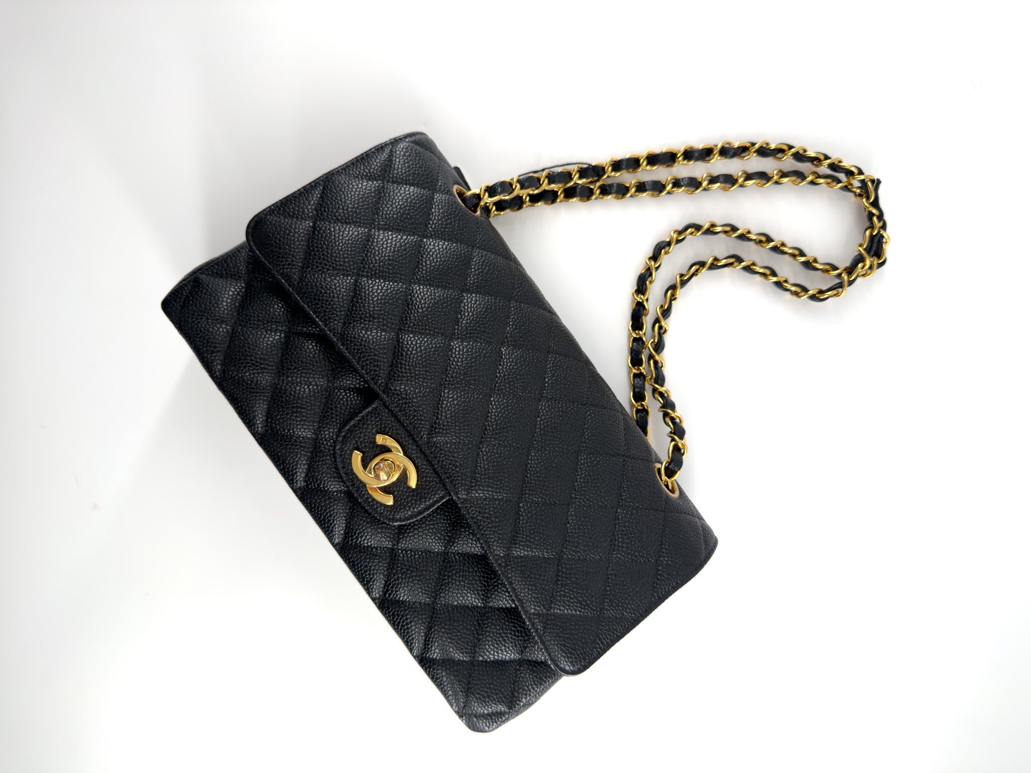 Chanel Caviar Medium Double Flap Black GHW