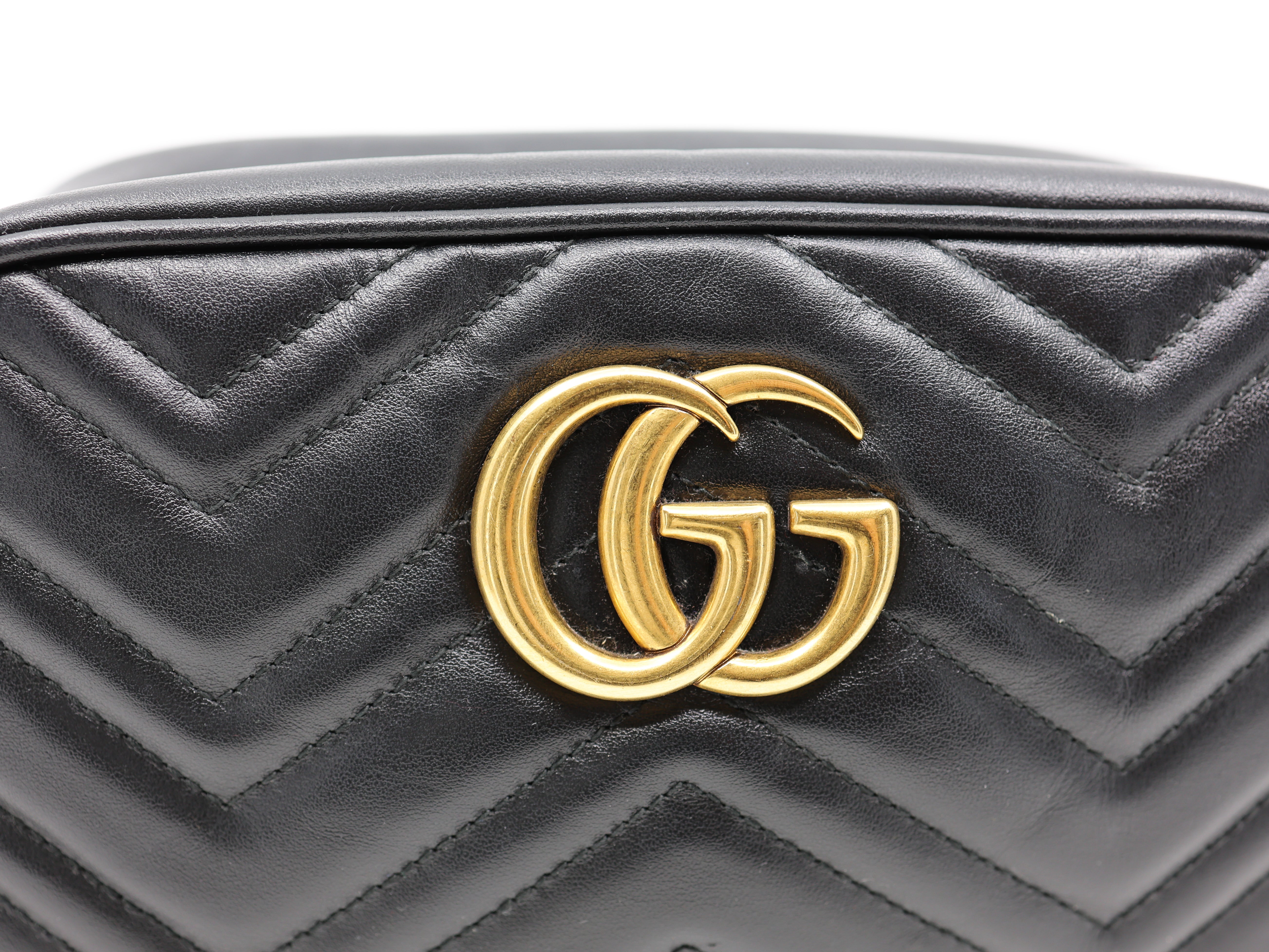 Gucci GG Marmont Chain Shoulder Bag Black  Calfskin Matelasse Small