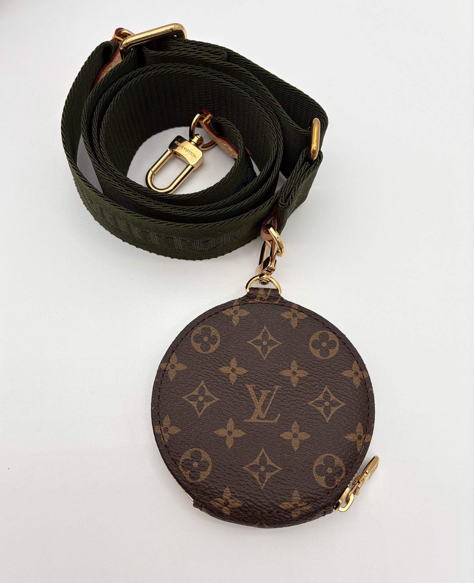 Louis Vuitton Multi Pochette Accessoires Mono Kaki
