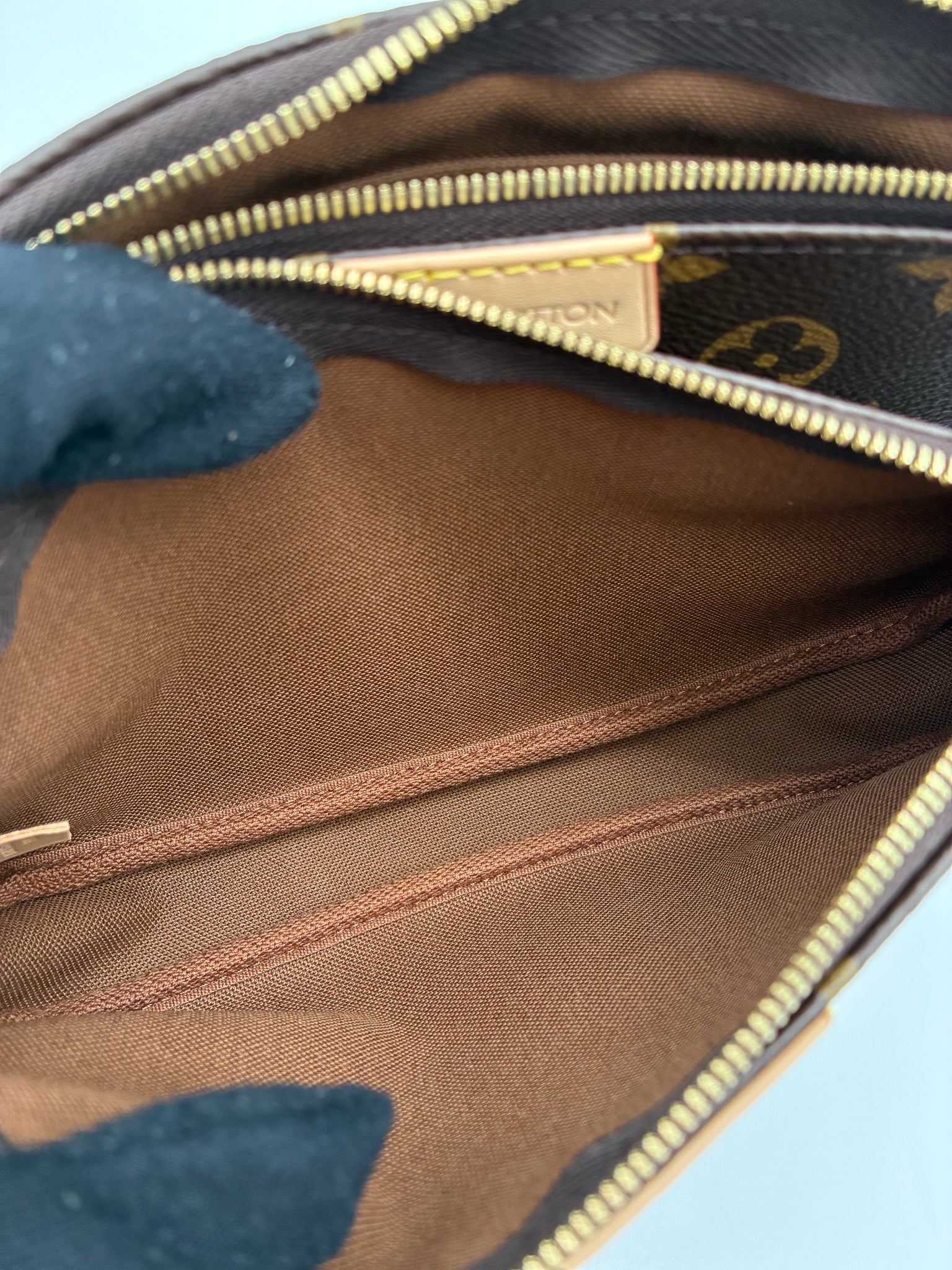 Louis Vuitton Multi Pochette Accessoires Mono Kaki