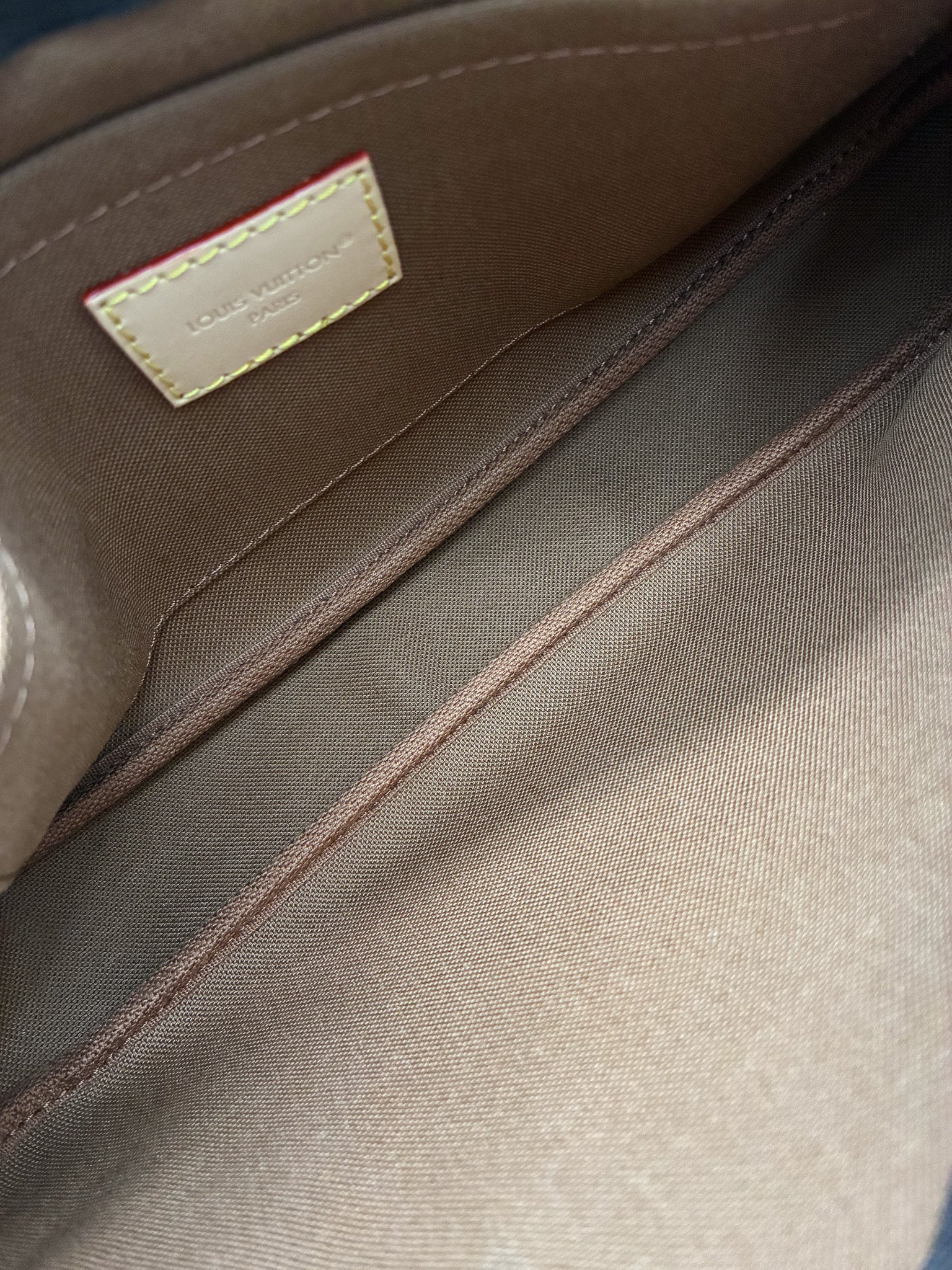 Louis Vuitton Multi Pochette Accessoires Mono Kaki