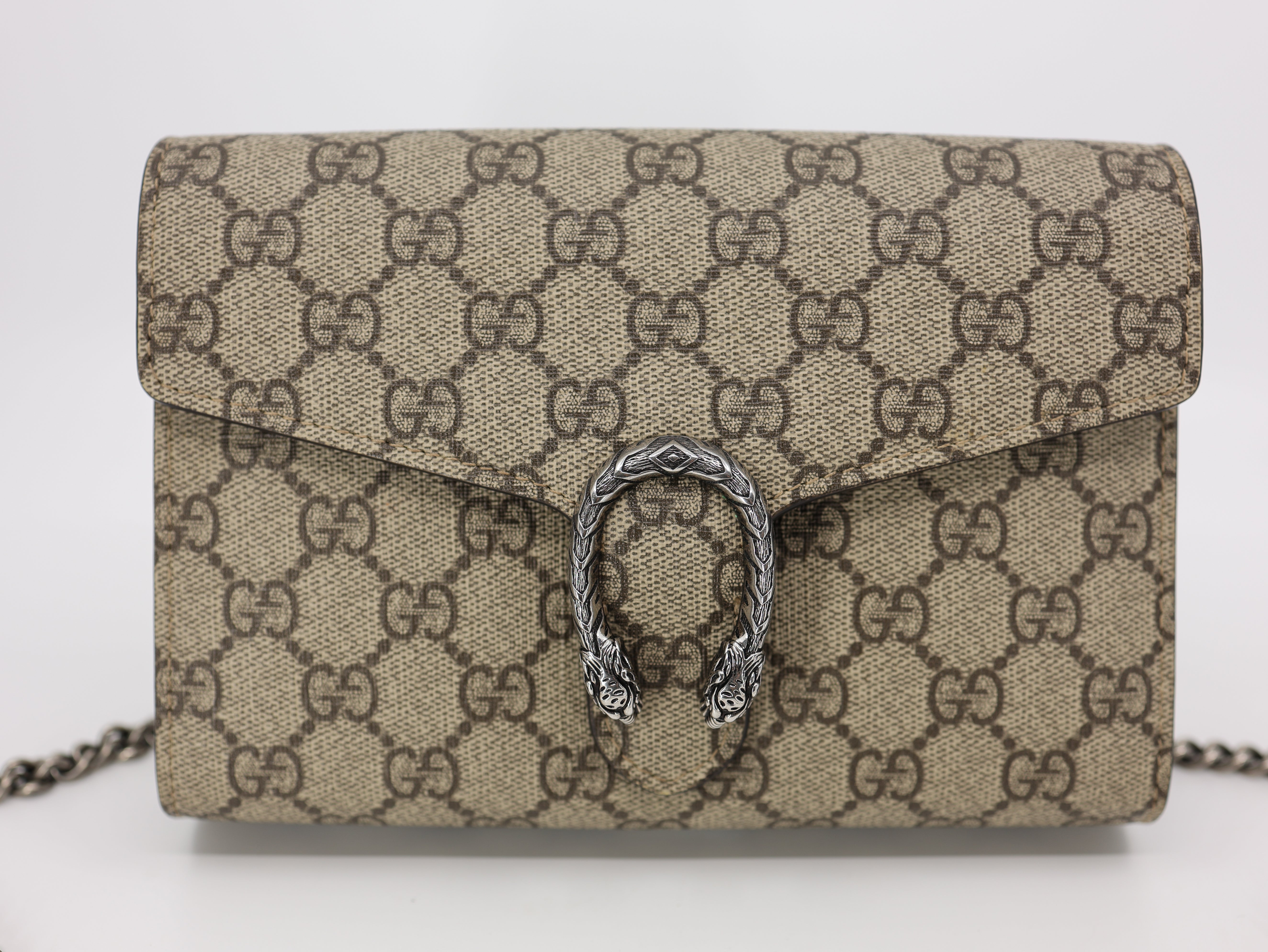 Gucci Dionysus GG Supreme chain wallet Beige