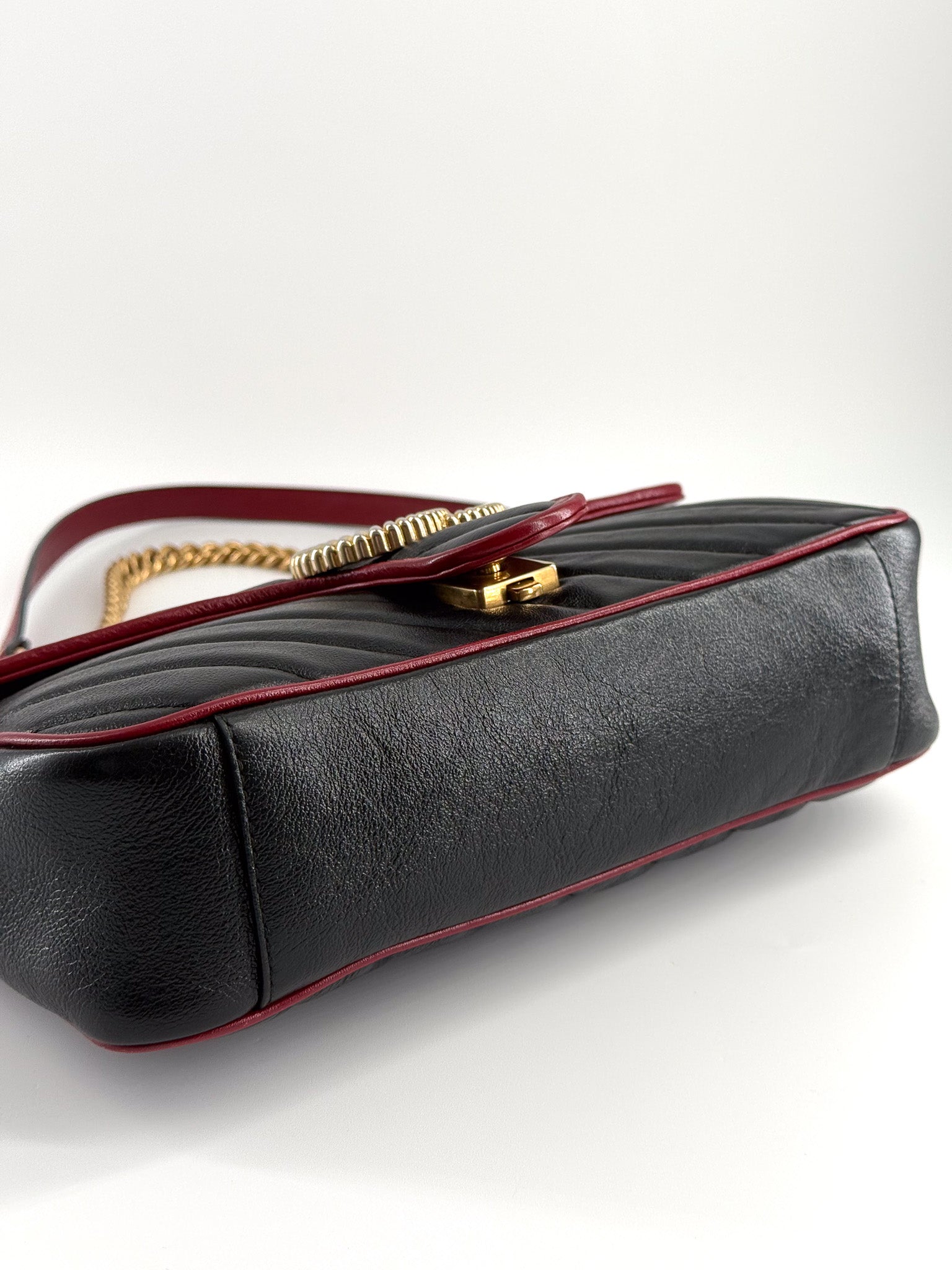 Gucci GG Marmont Shoulder Bag Black Romantic Cherry Small