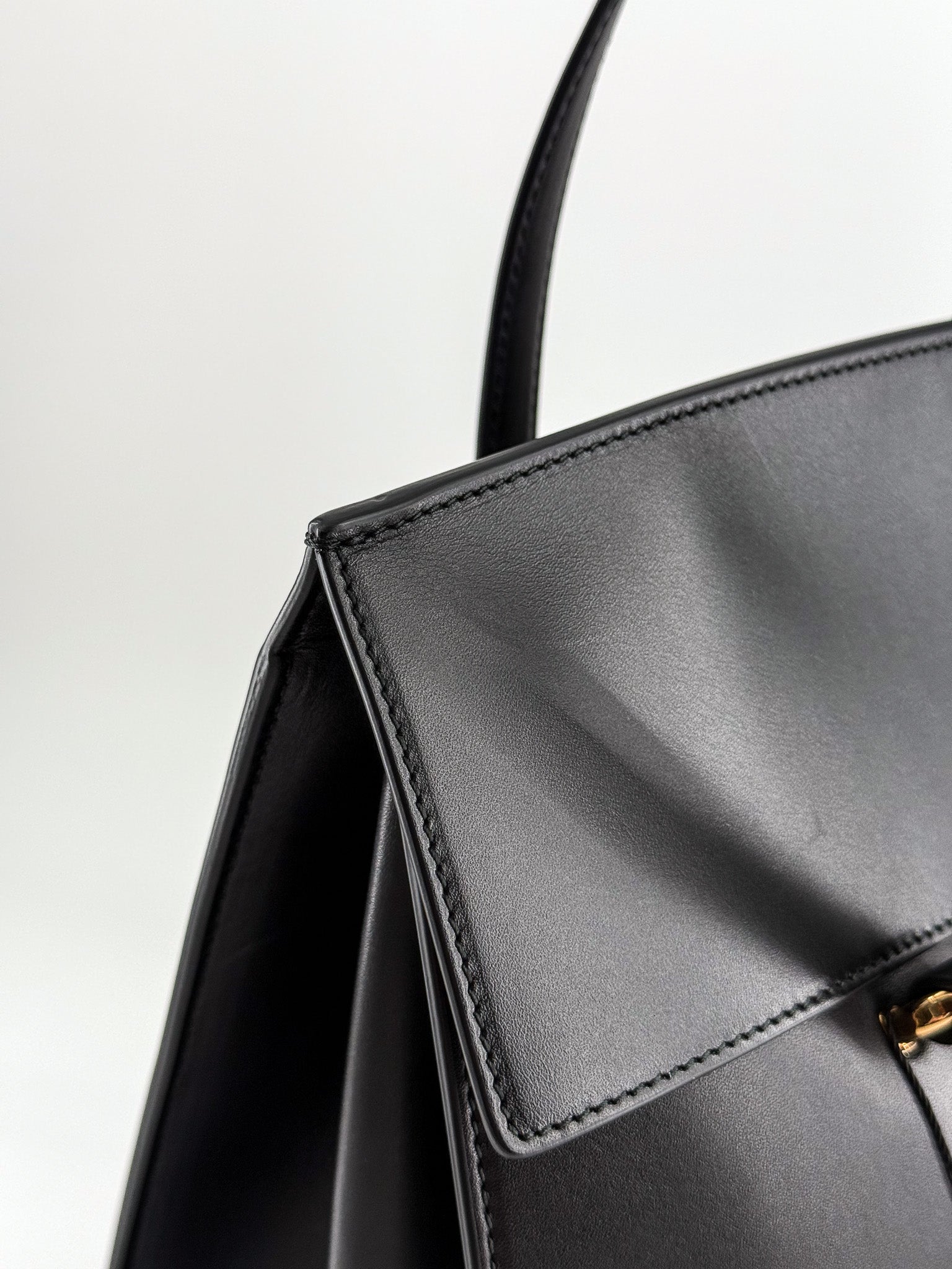 Salvatore Ferragamo Mara Shoulder Bag