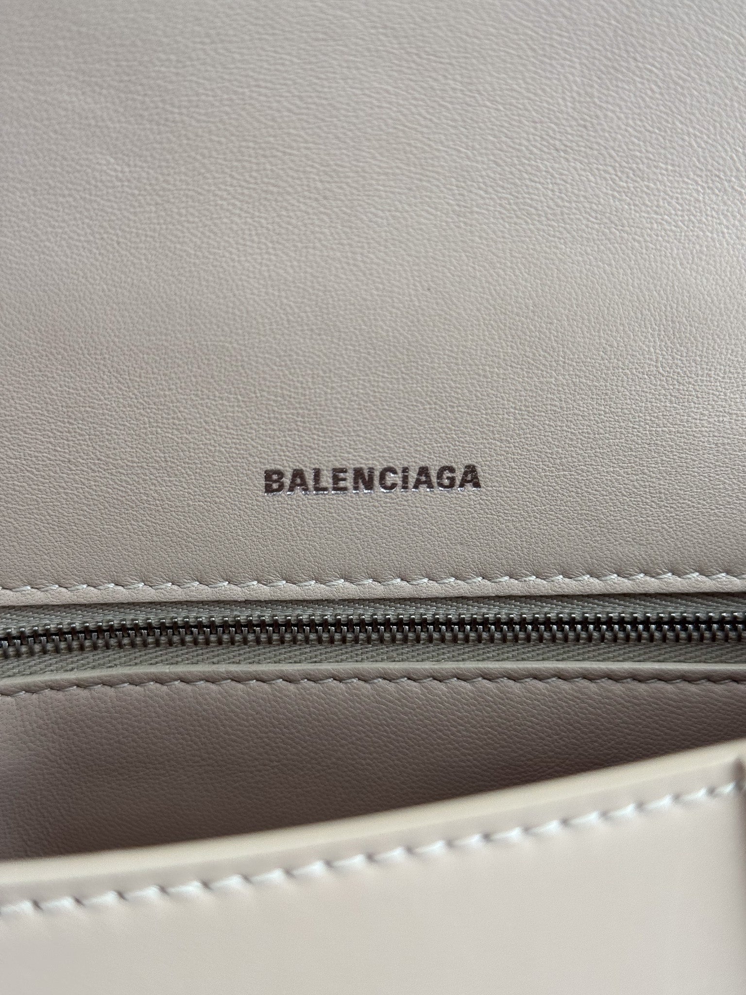 Balenciaga Beige Hourglass Small Leather top handle bag