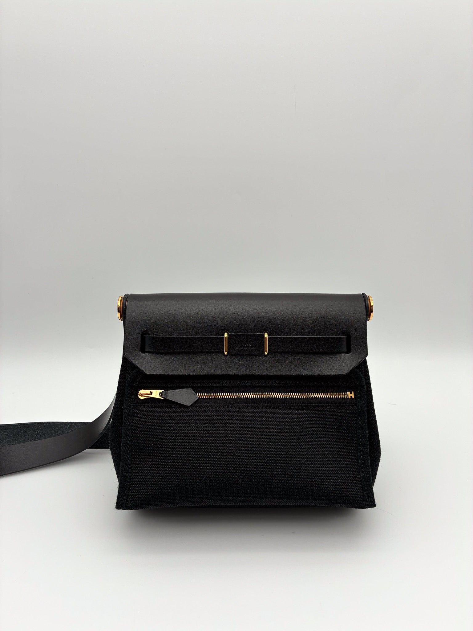 Hermes Herbag Zip 20 bag Noir Gold Military Toile Vache Hunter