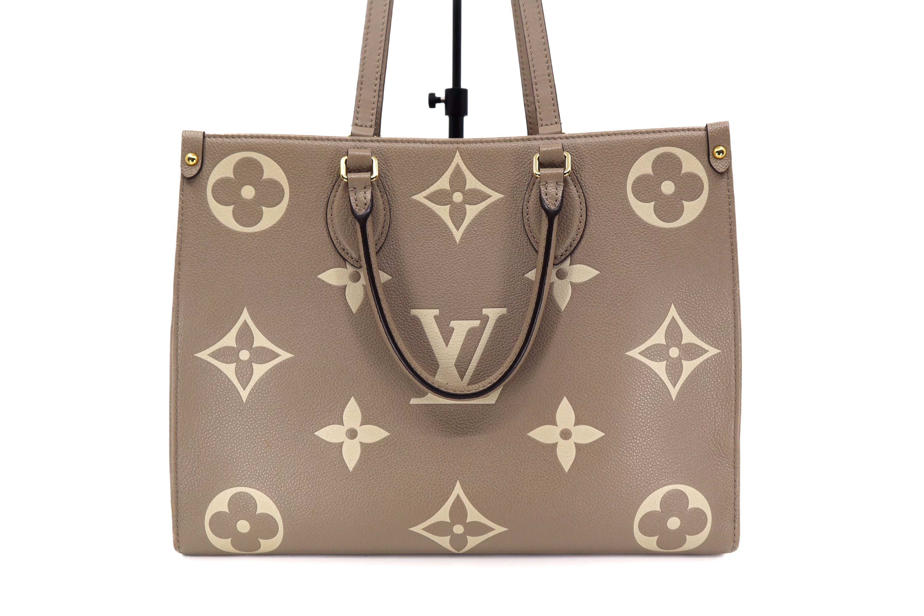 Louis Vuitton OnTheGo Giant Monogram Empreinte MM Tourterelle Creme