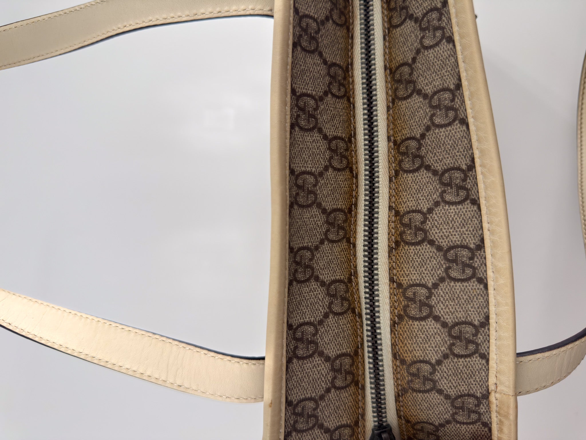 GUCCI GG CANVAS SMALL TOTE MONOGRAM WHITE