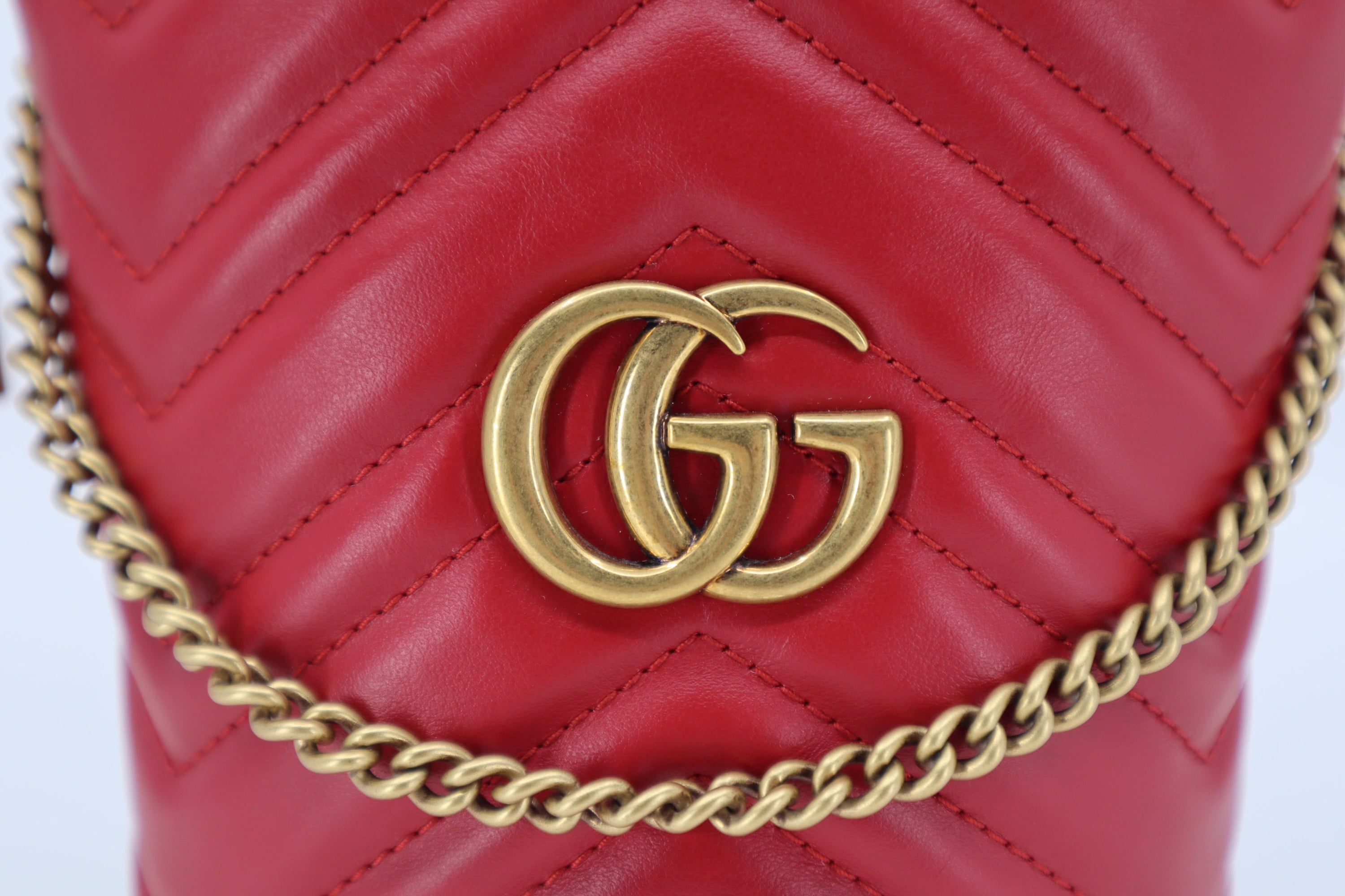 Gucci Calfskin Matelasse Mini GG Marmont 2.0 Bucket Bag Hibiscus Red