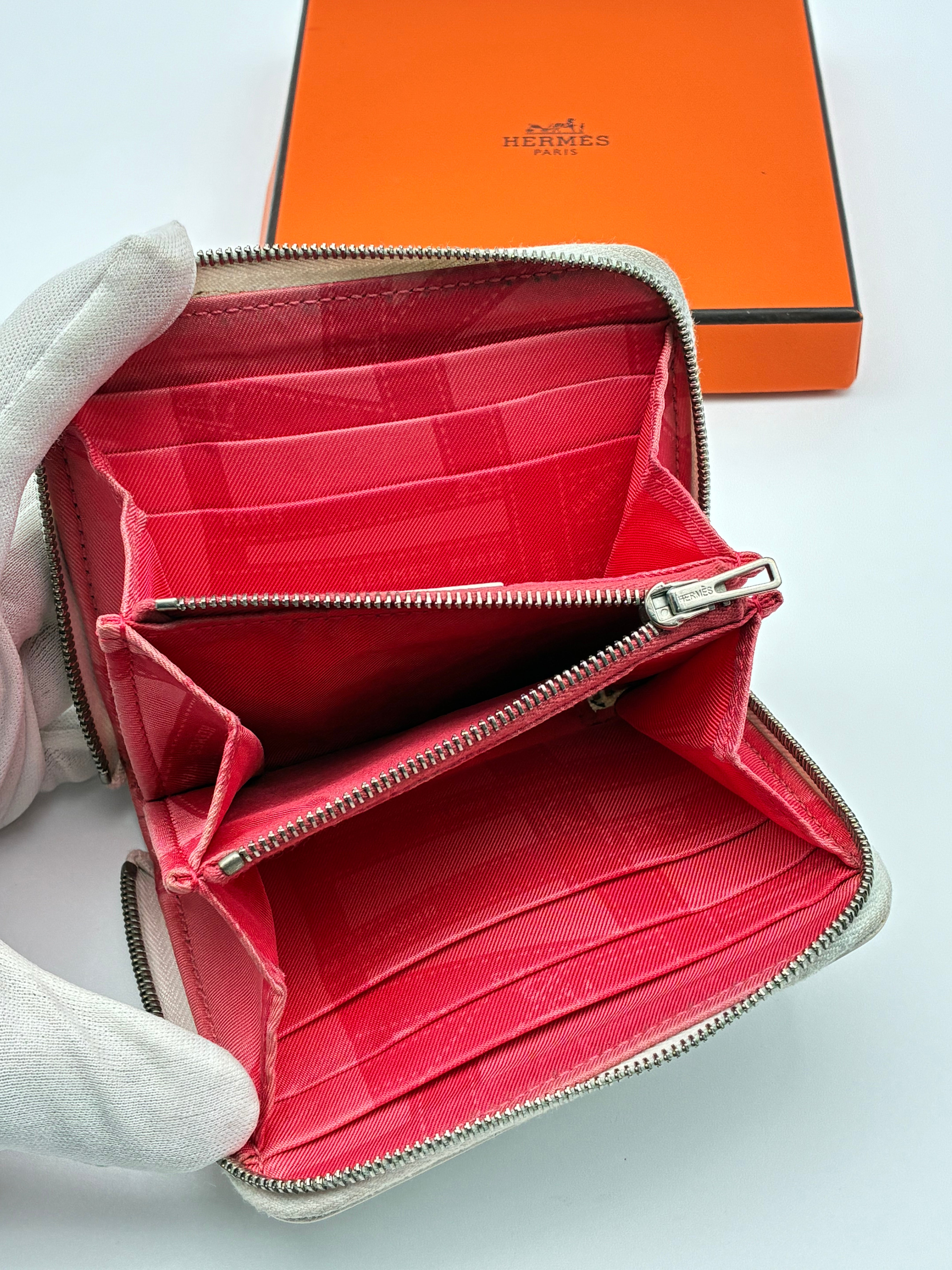 Hermes Silk'In Compact wallet Epsom White