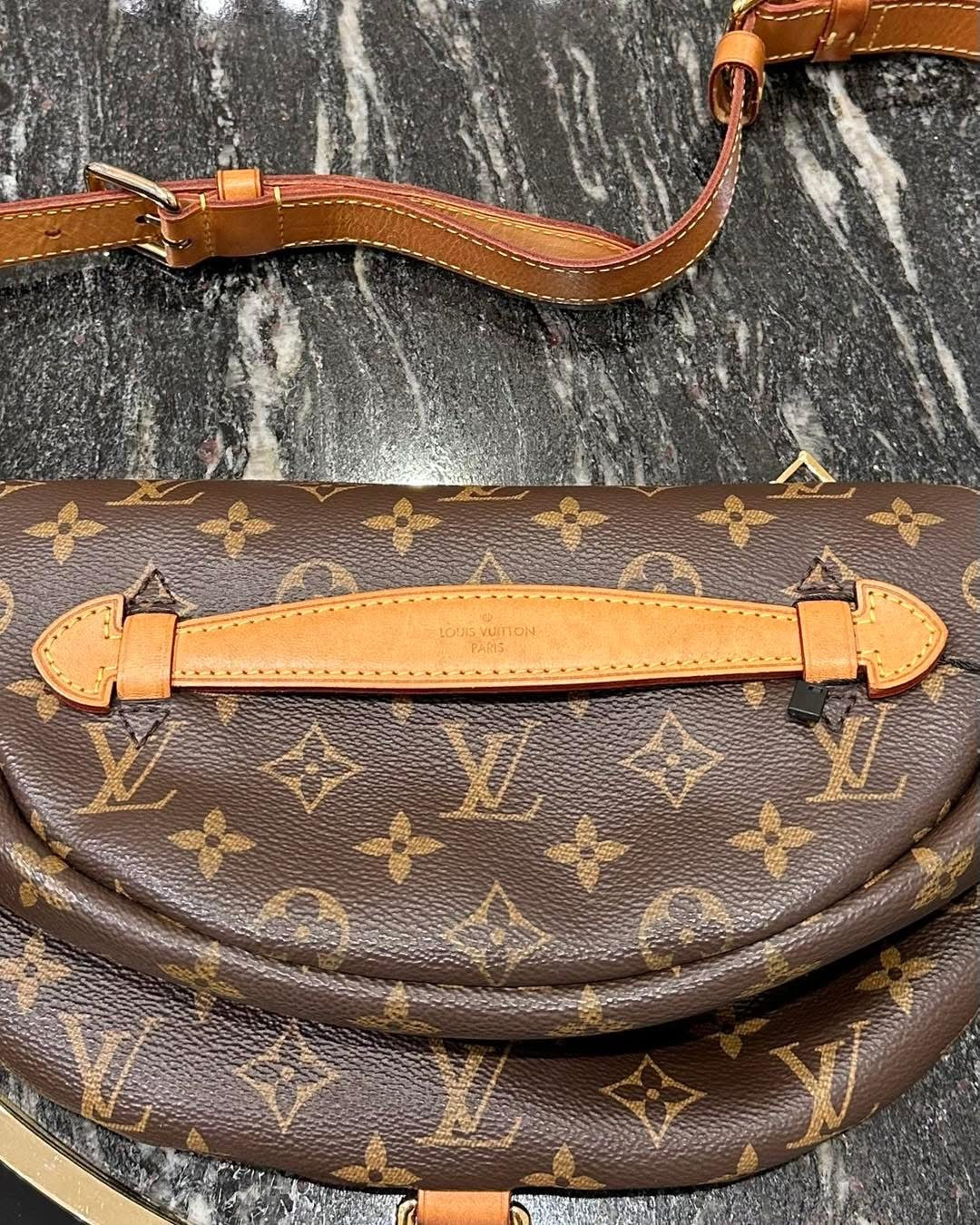 Louis Vuitton  Monogram Bumbag