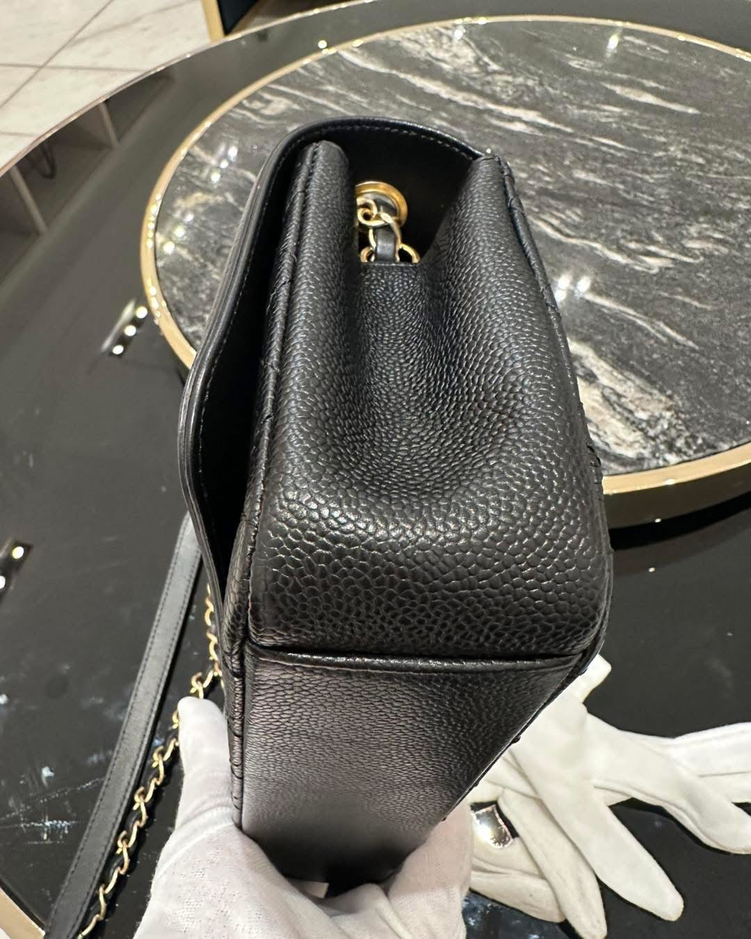 Chanel  Caviar Quilted Medium CC Filigree Flap Black