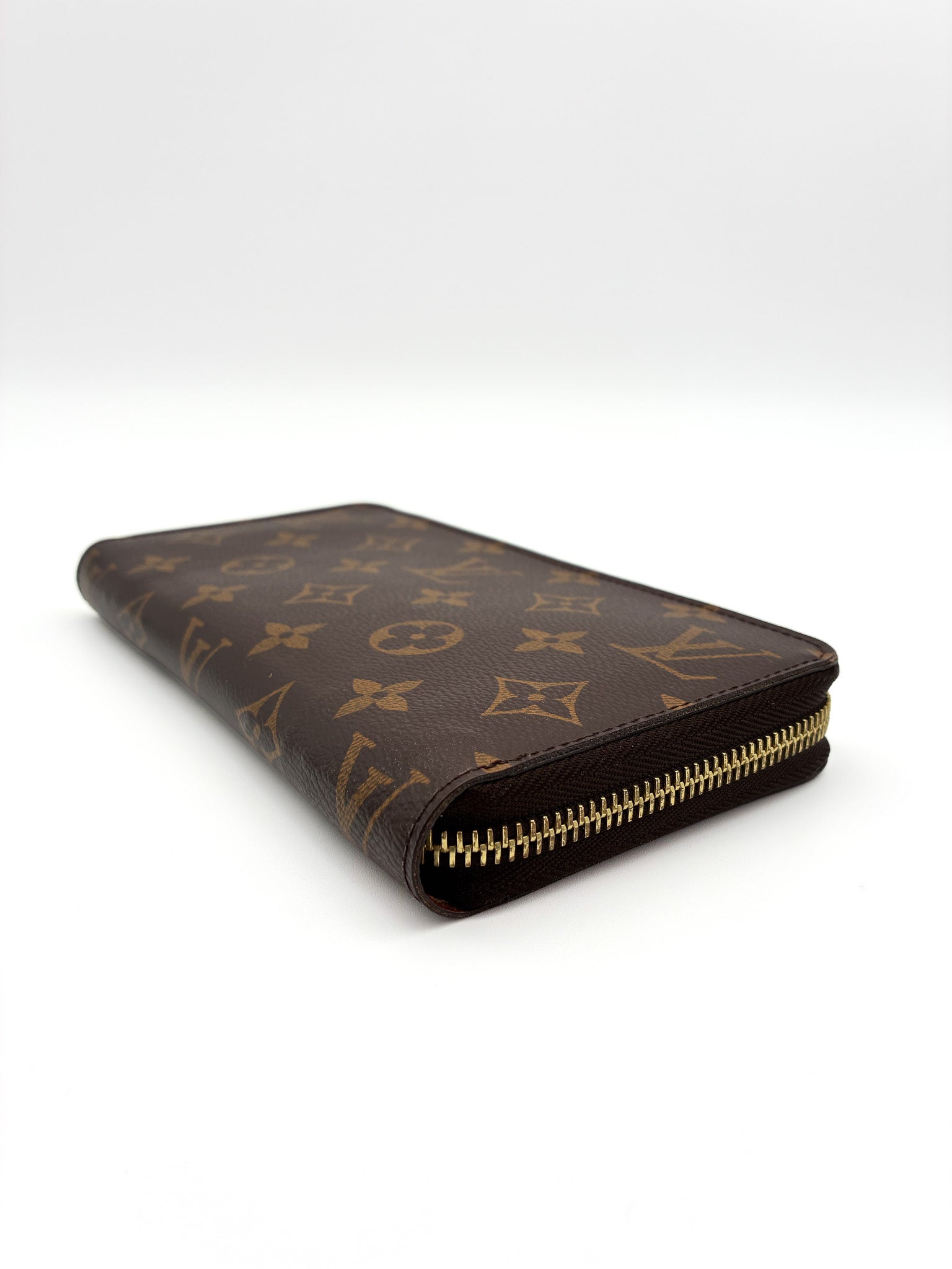 Louis Vuitton Zippy long Wallet in Monogram