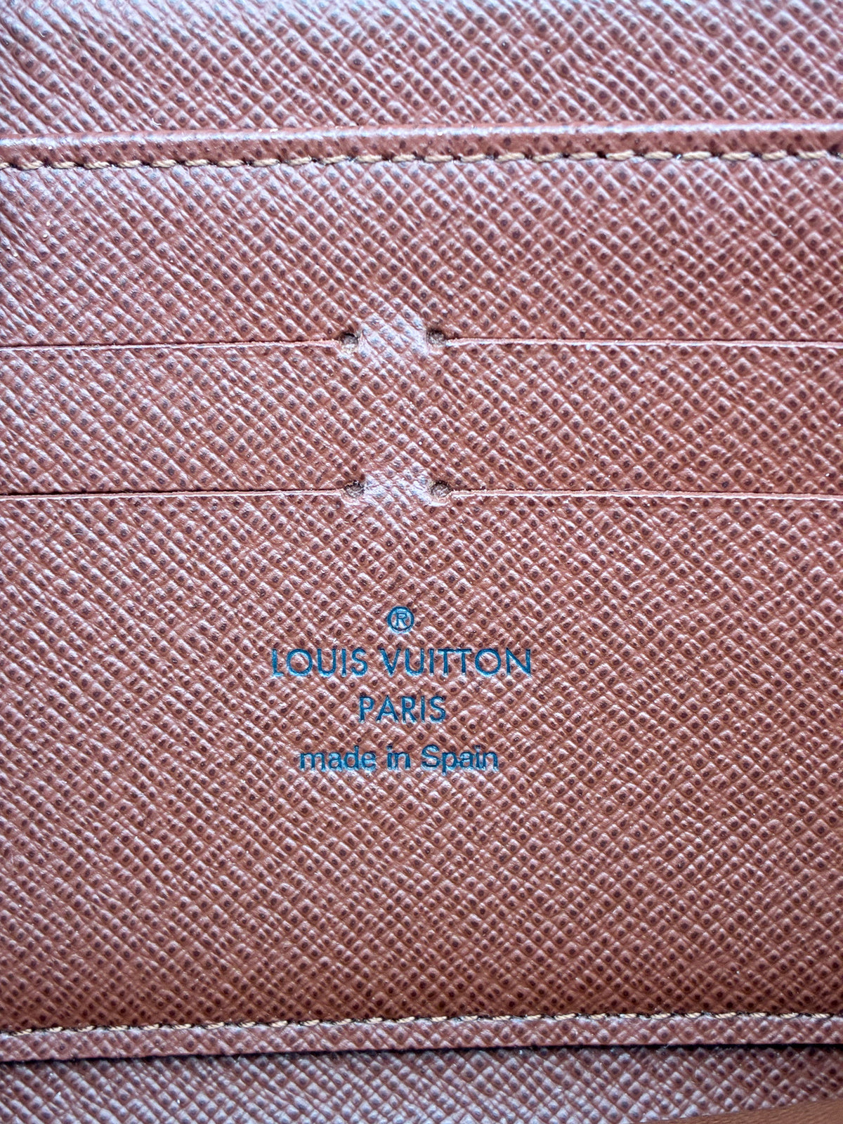 Louis Vuitton Zippy long Wallet in Monogram