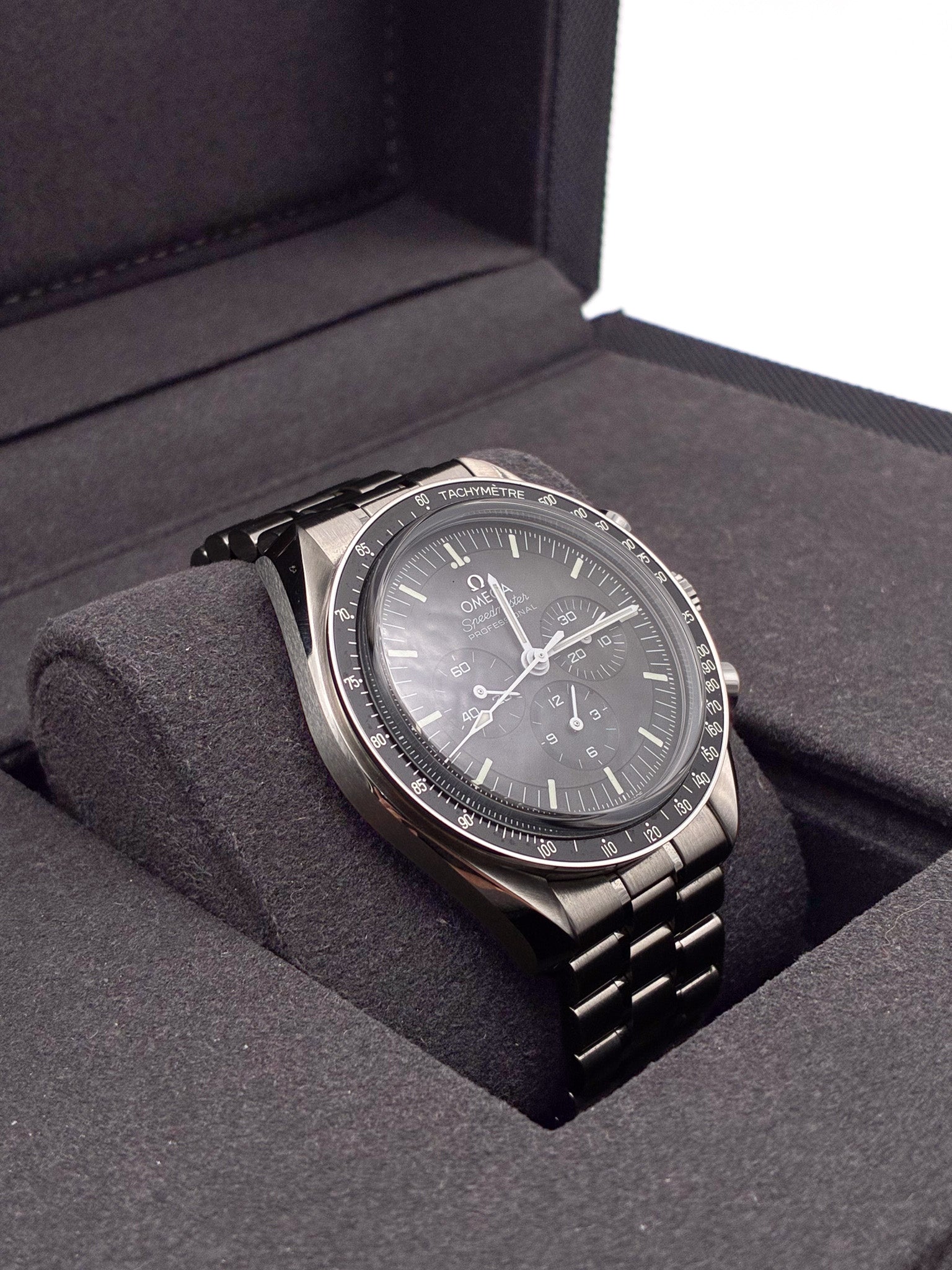 Omega Speed Master Profesional Moonwatch ref# 88219872