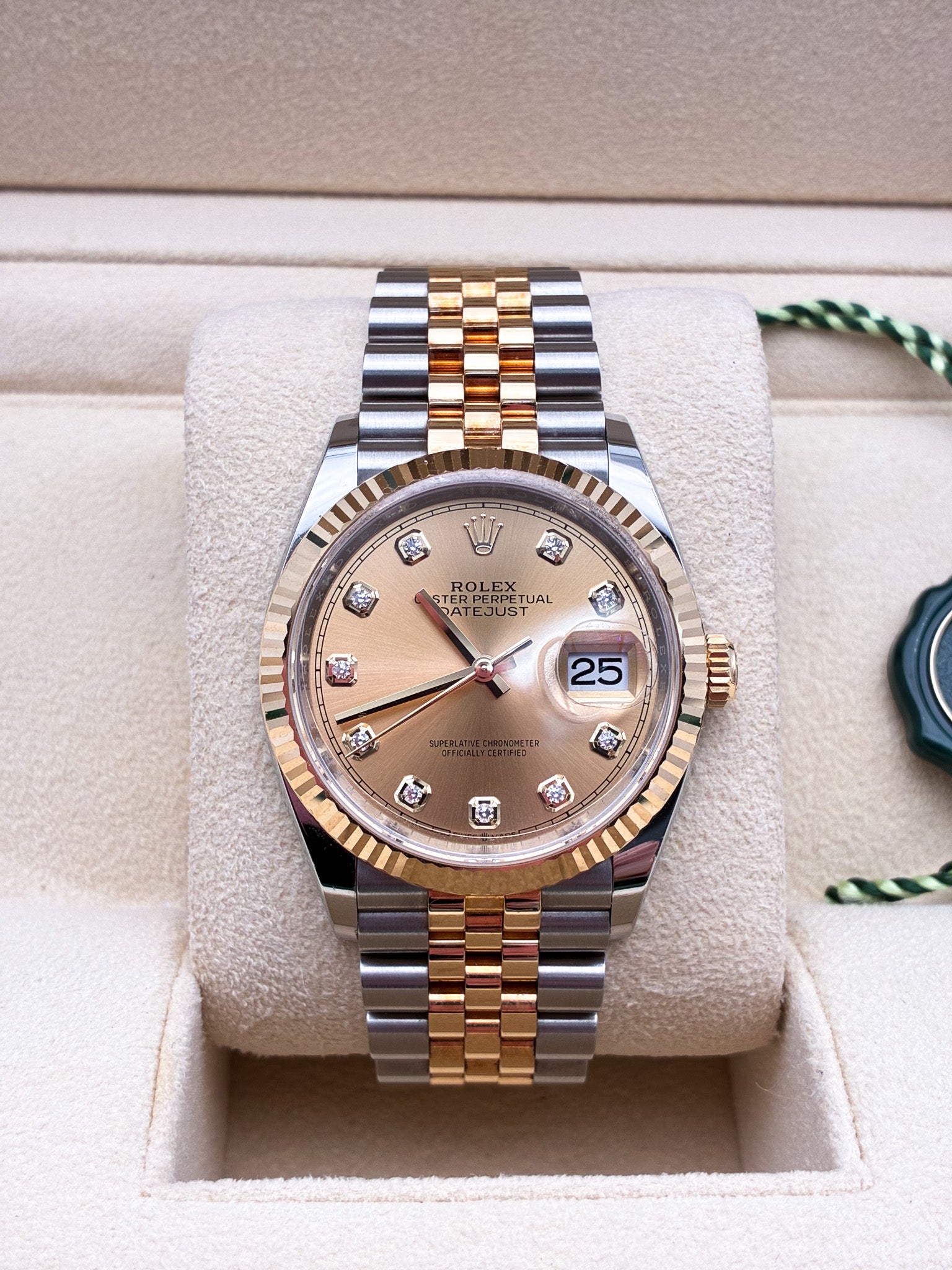 Rolex Datejust Two-Toned YellowGold fluted bezel 36mm jubilee bracelet