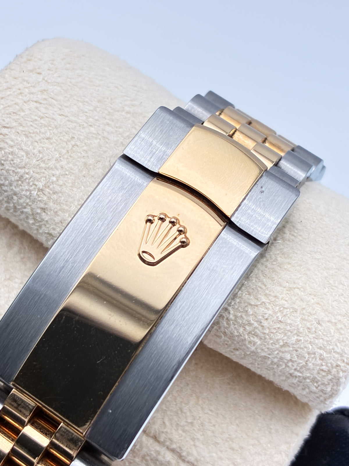 Rolex Datejust Two-Toned YellowGold fluted bezel 36mm jubilee bracelet