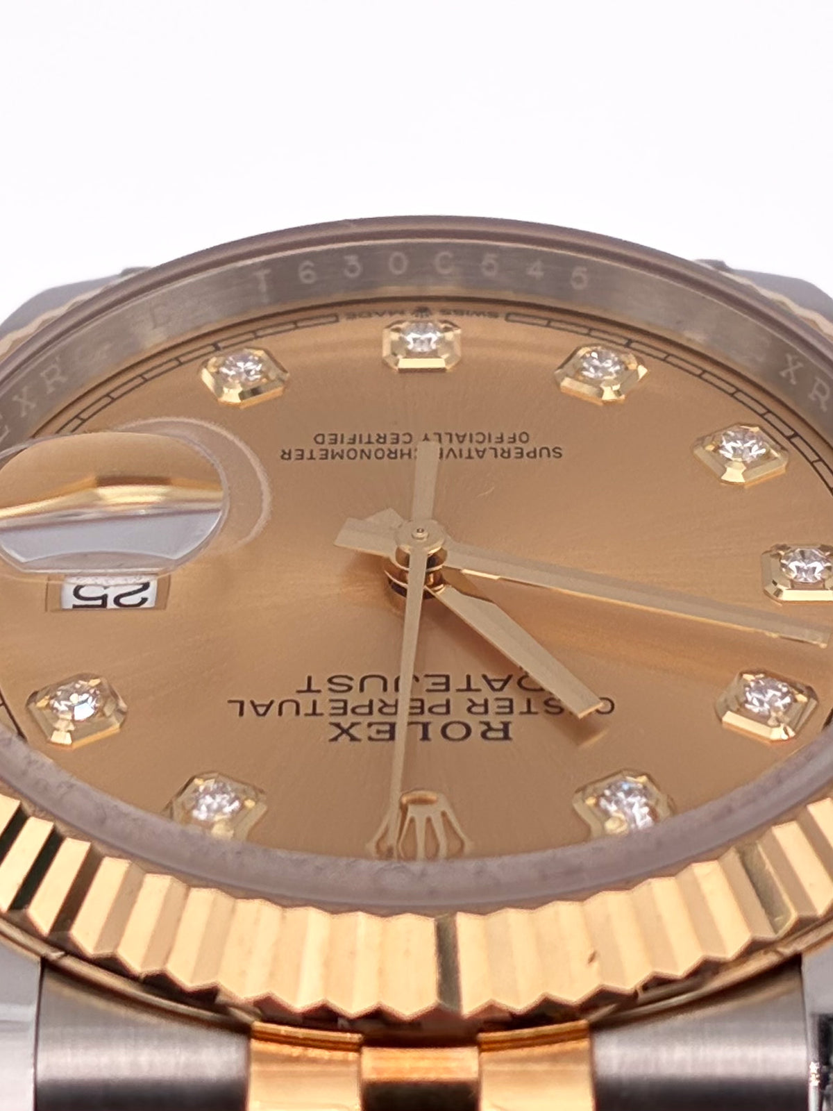 Rolex Datejust Two-Toned YellowGold fluted bezel 36mm jubilee bracelet