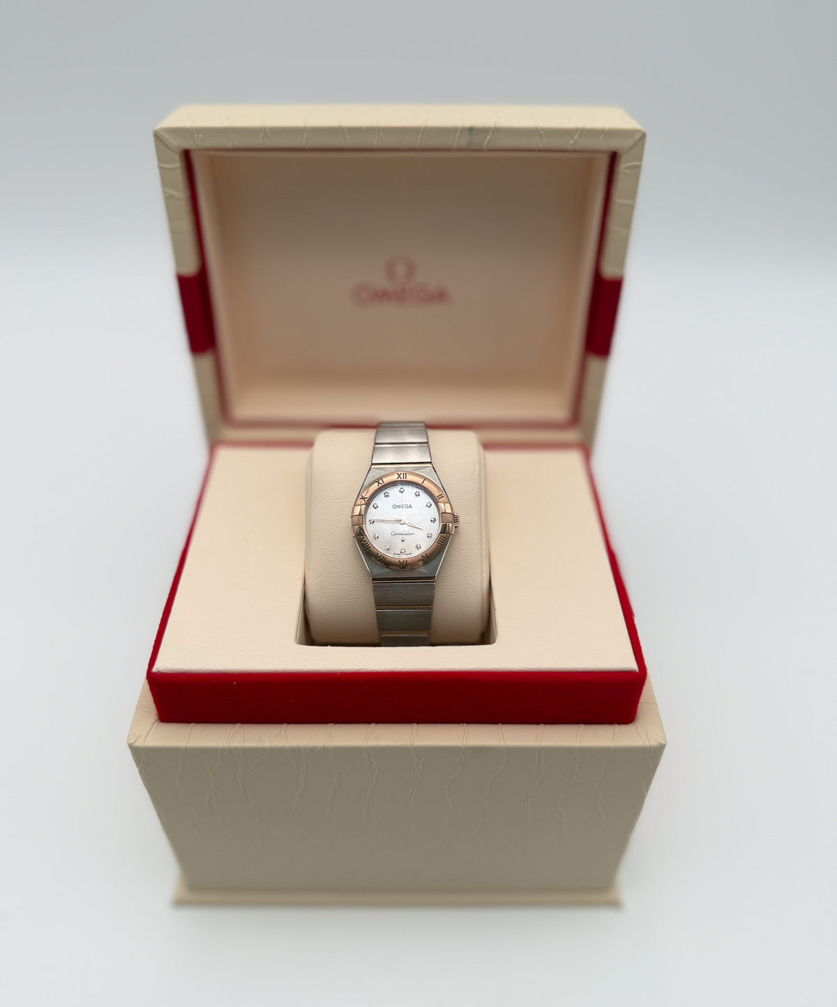 Omega Constellation 28 mm