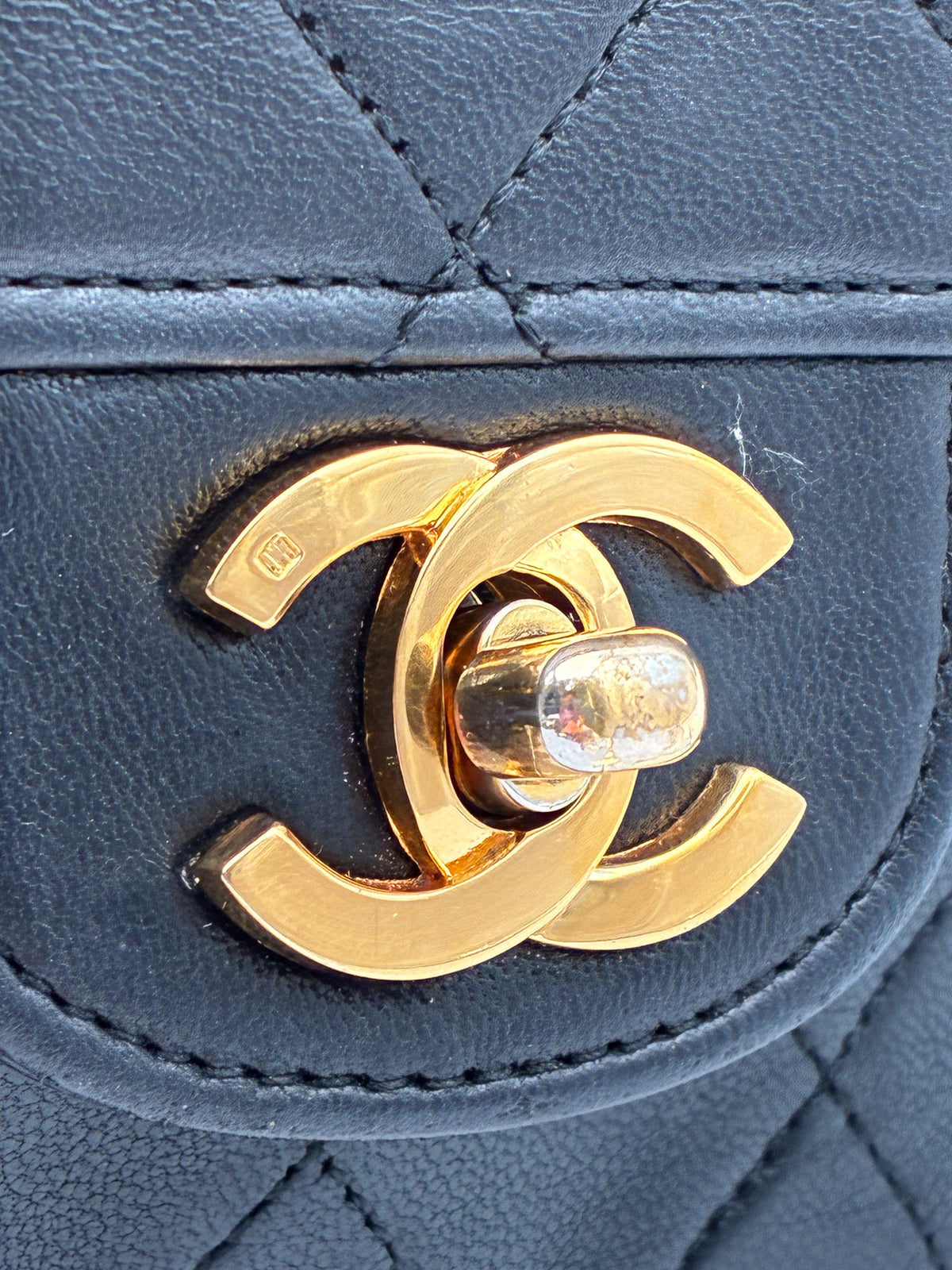 Chanel Vintage Classic Double Flap Medium lambskin