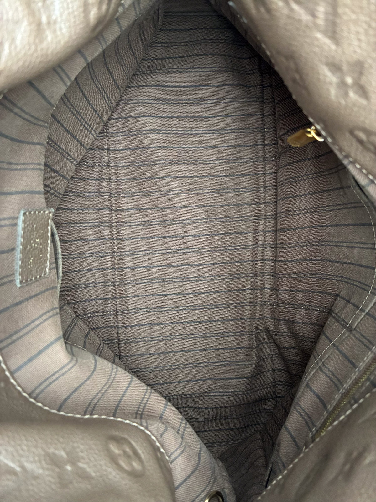 Louis Vuitton Monogram Empreinte Leather Artsy MM Hobo Bag GHW